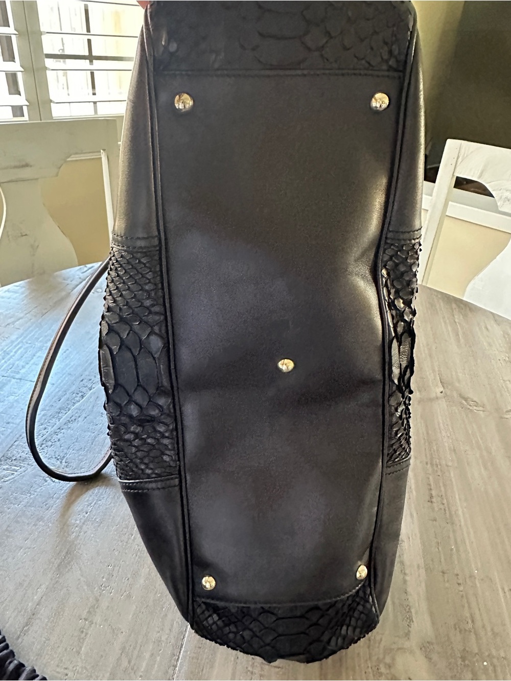 Vintage Gucci Black Python-Embossed Leather Tote with Burgundy Accents - Picture 7 of 8